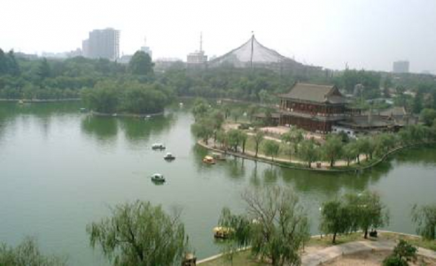 興慶宮　龍池